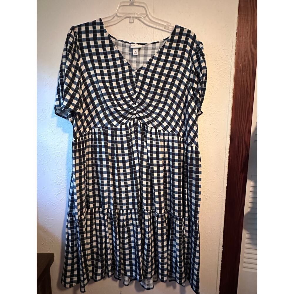 Ava & Viv Woman's 1x Checkered Short Flutter Sleeve Tiered Dress Pockets